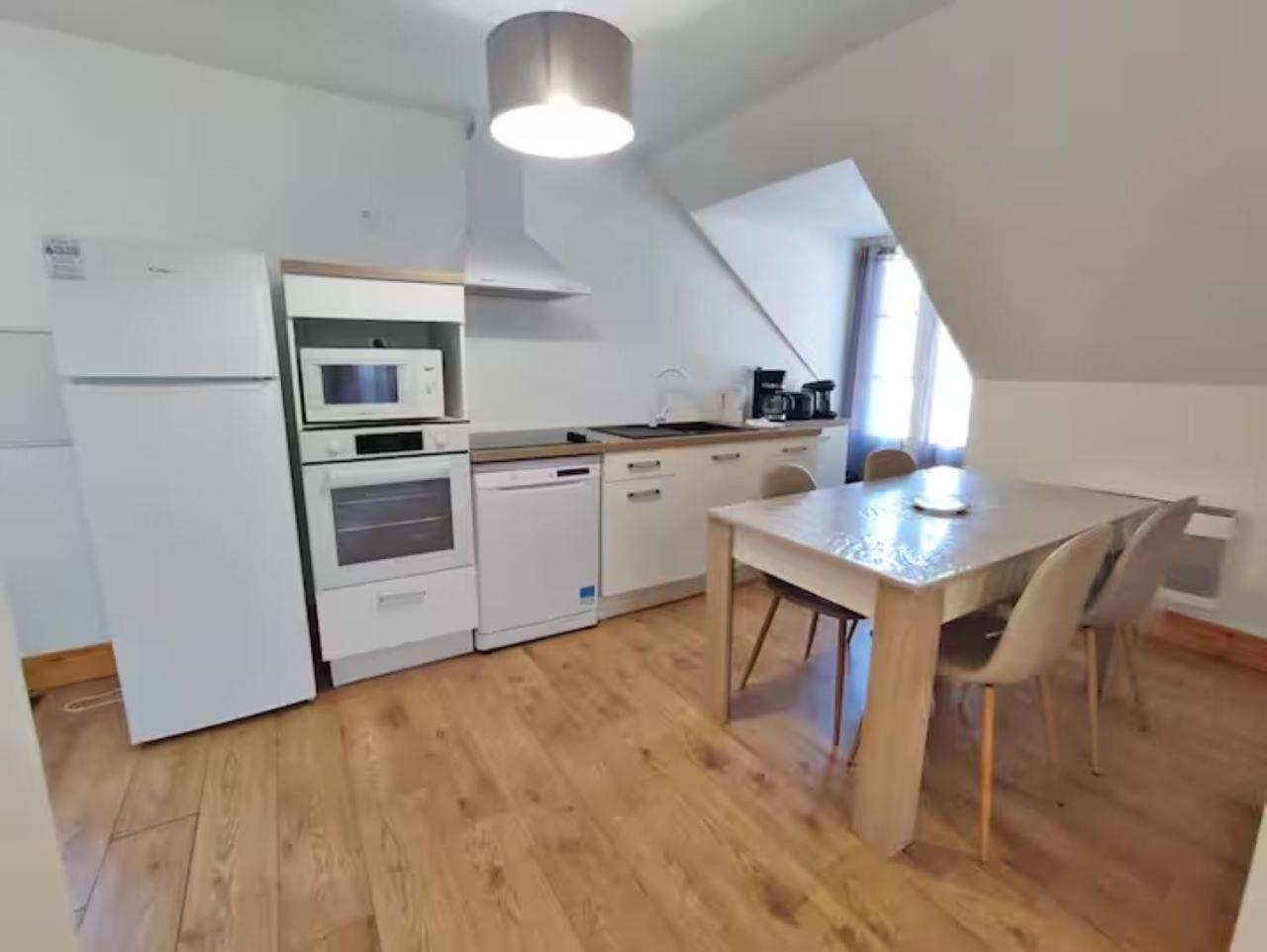 L'Alexiane, Centre Luchon, Parking Gratuit, Wifi Appartement Bagnères-de-Luchon Buitenkant foto